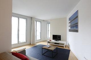 Apartment Around Mistral Pool