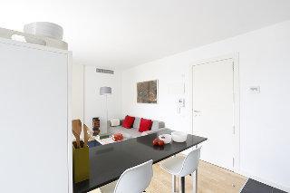 Around Mistral Pool Apartment