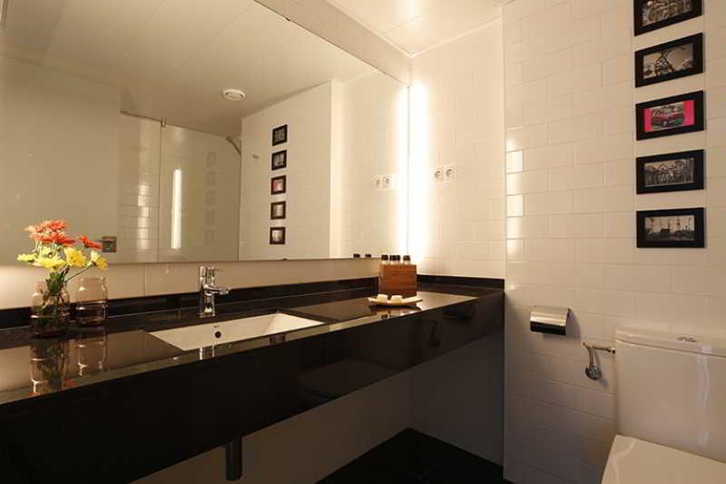 Apartment Around Mistral Pool Barcelona